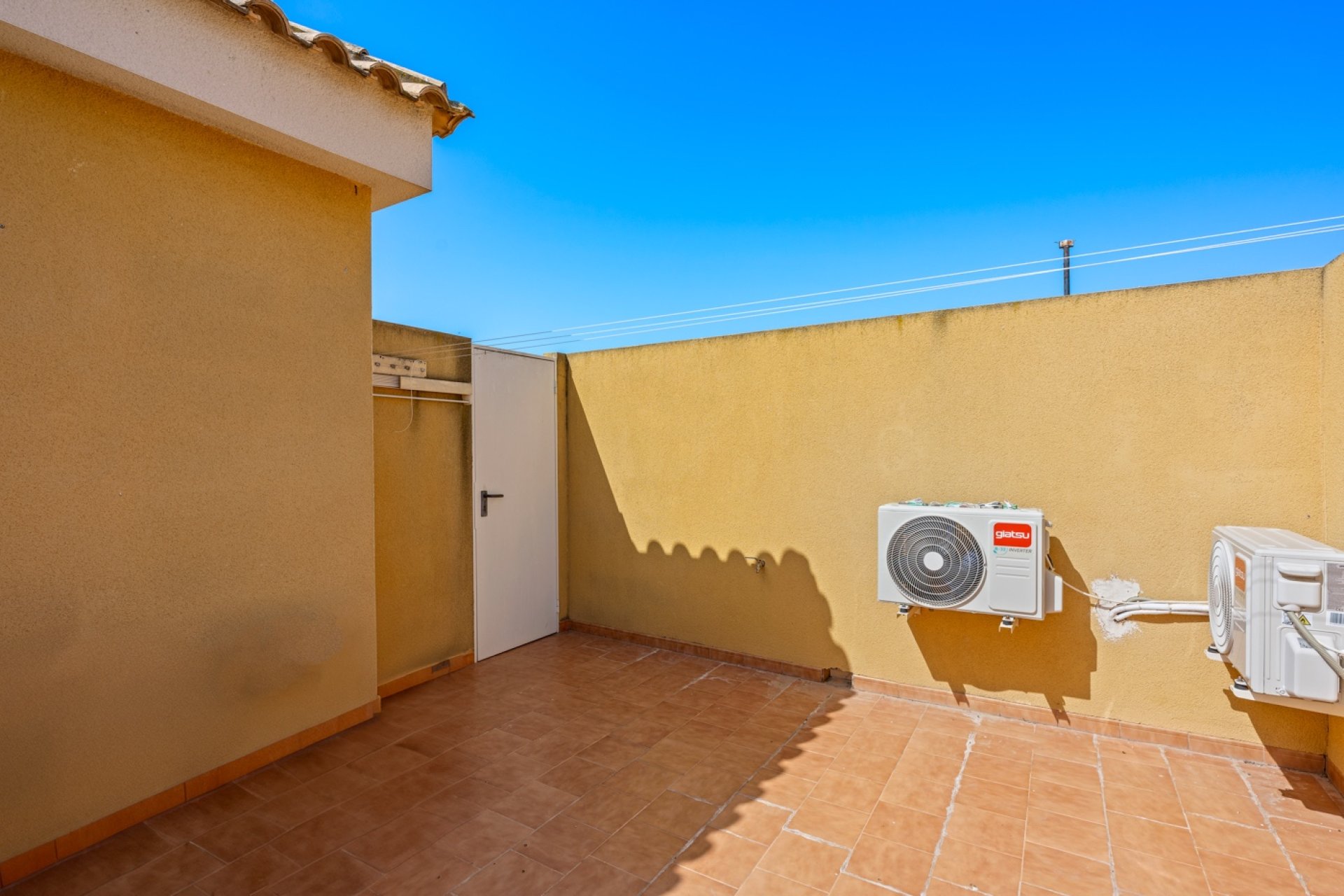 Herverkoop - Appartement - Daya Nueva