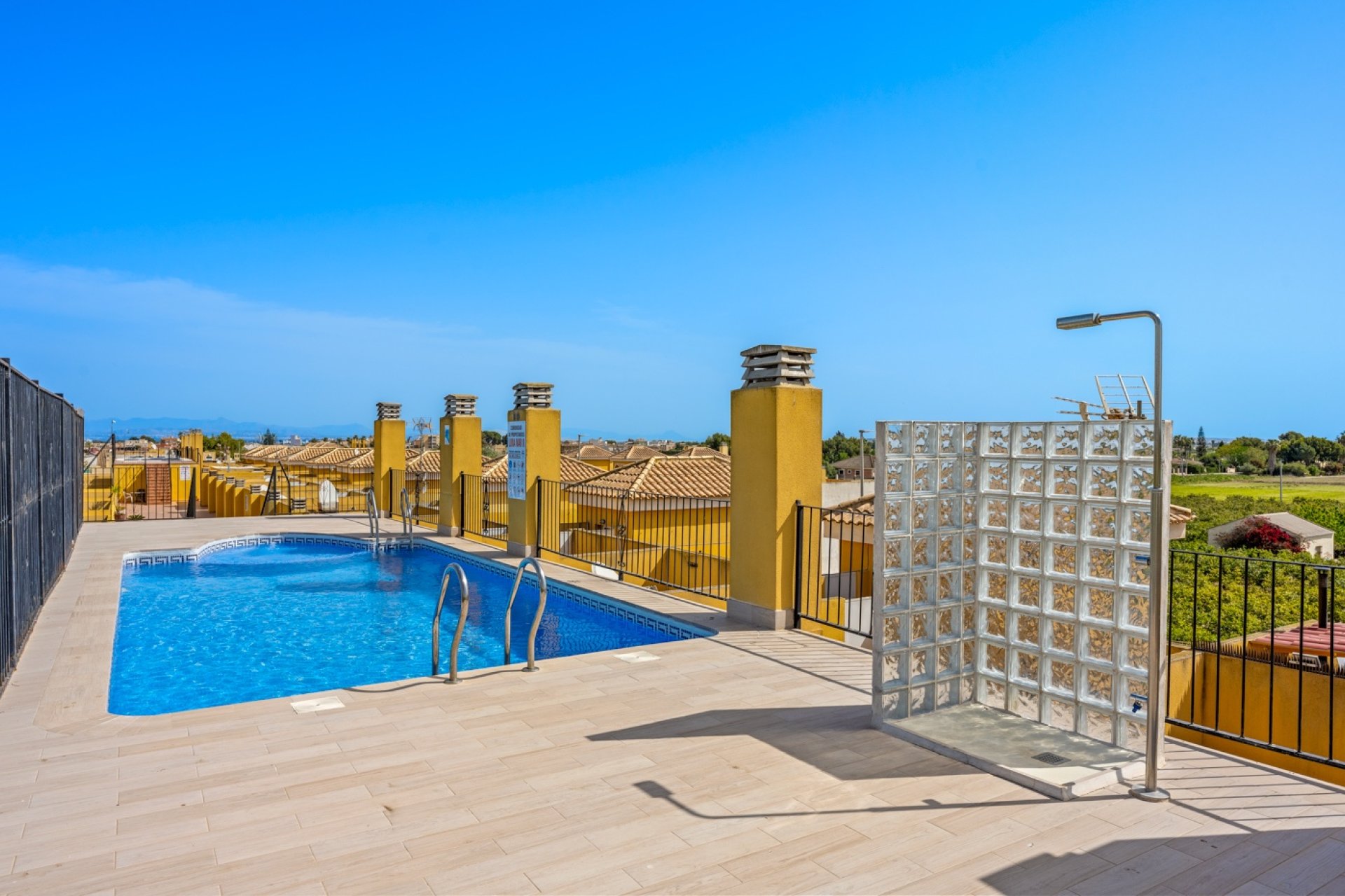 Herverkoop - Appartement - Daya Nueva
