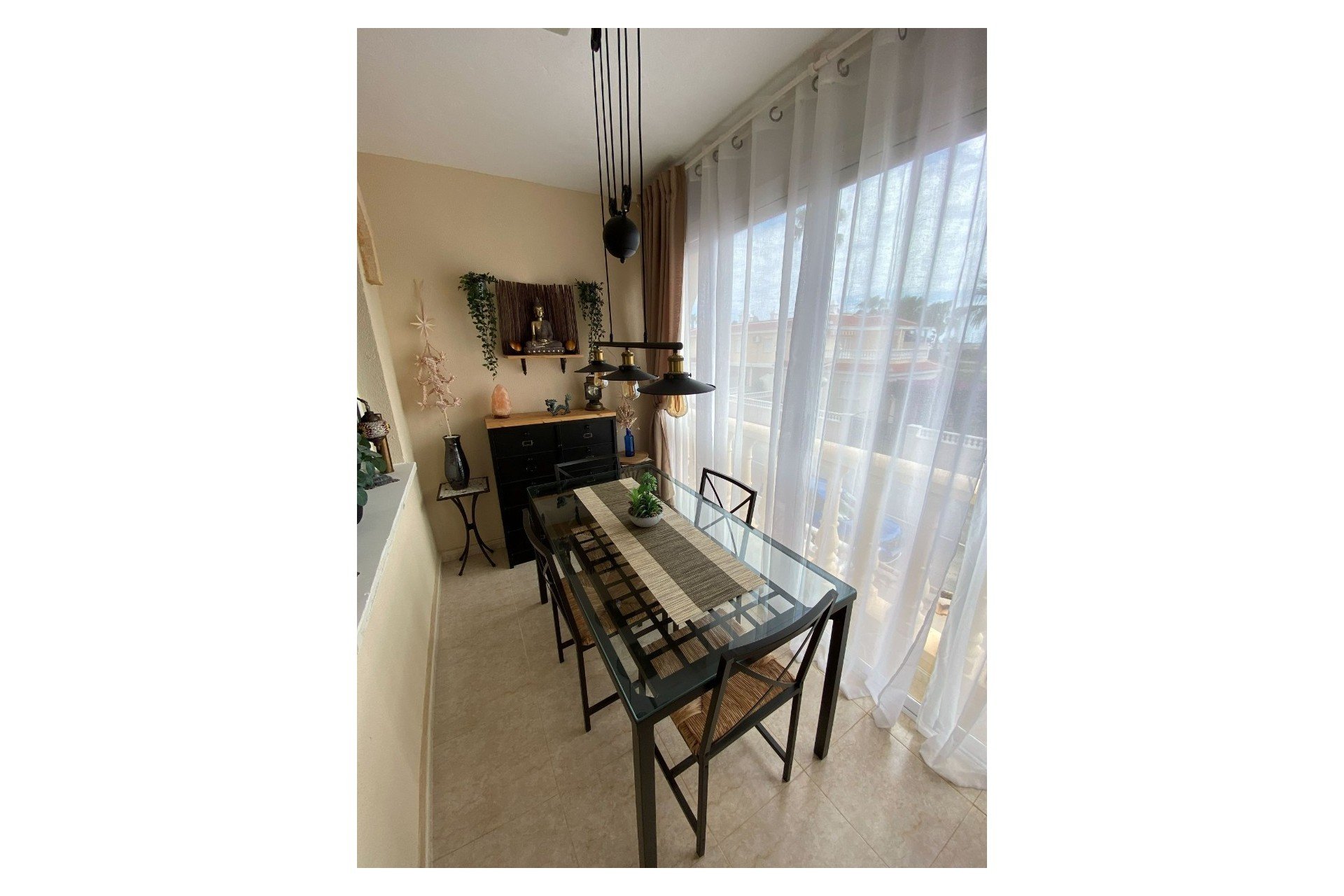 Herverkoop - Appartement - Dona Pepa