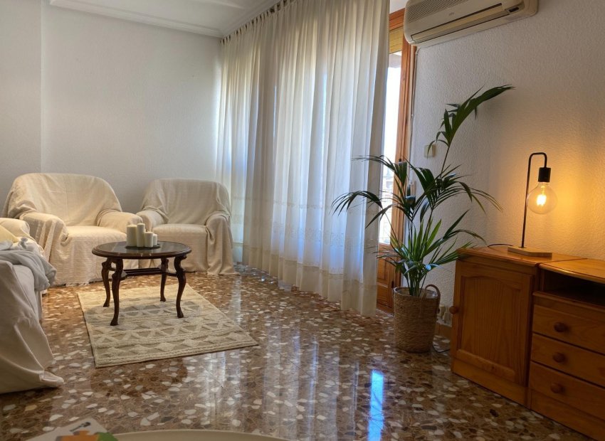 Herverkoop - Appartement / flat - Elche - Center