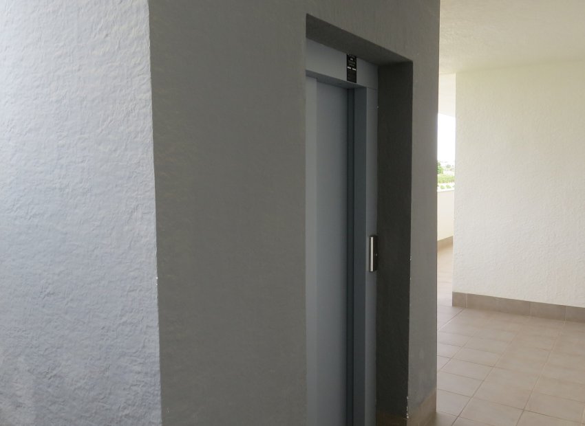 Herverkoop - Appartement / flat - Guardamar del Segura - El Raso