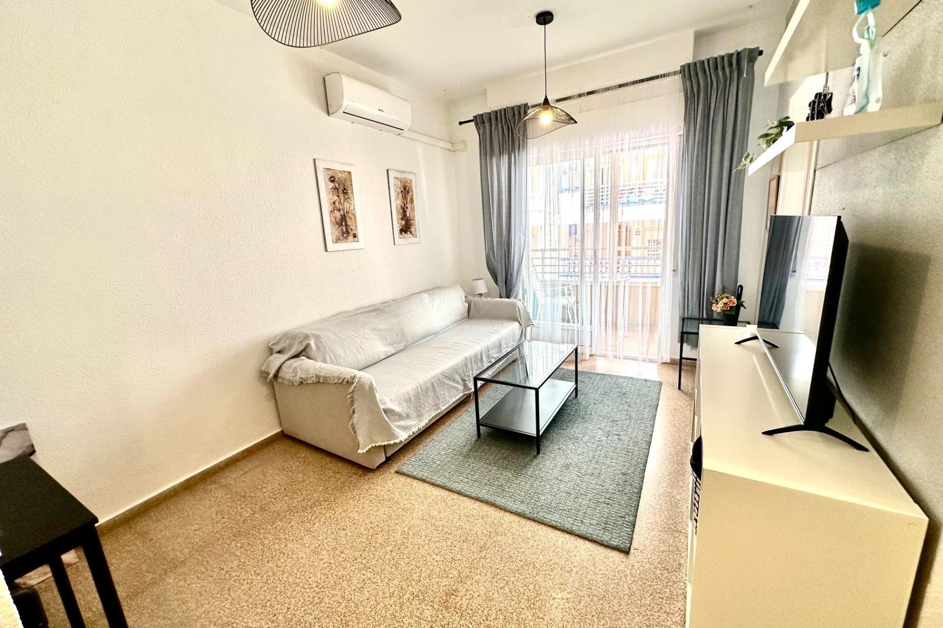 Herverkoop - Appartement / flat - Guardamar del Segura - Pueblo