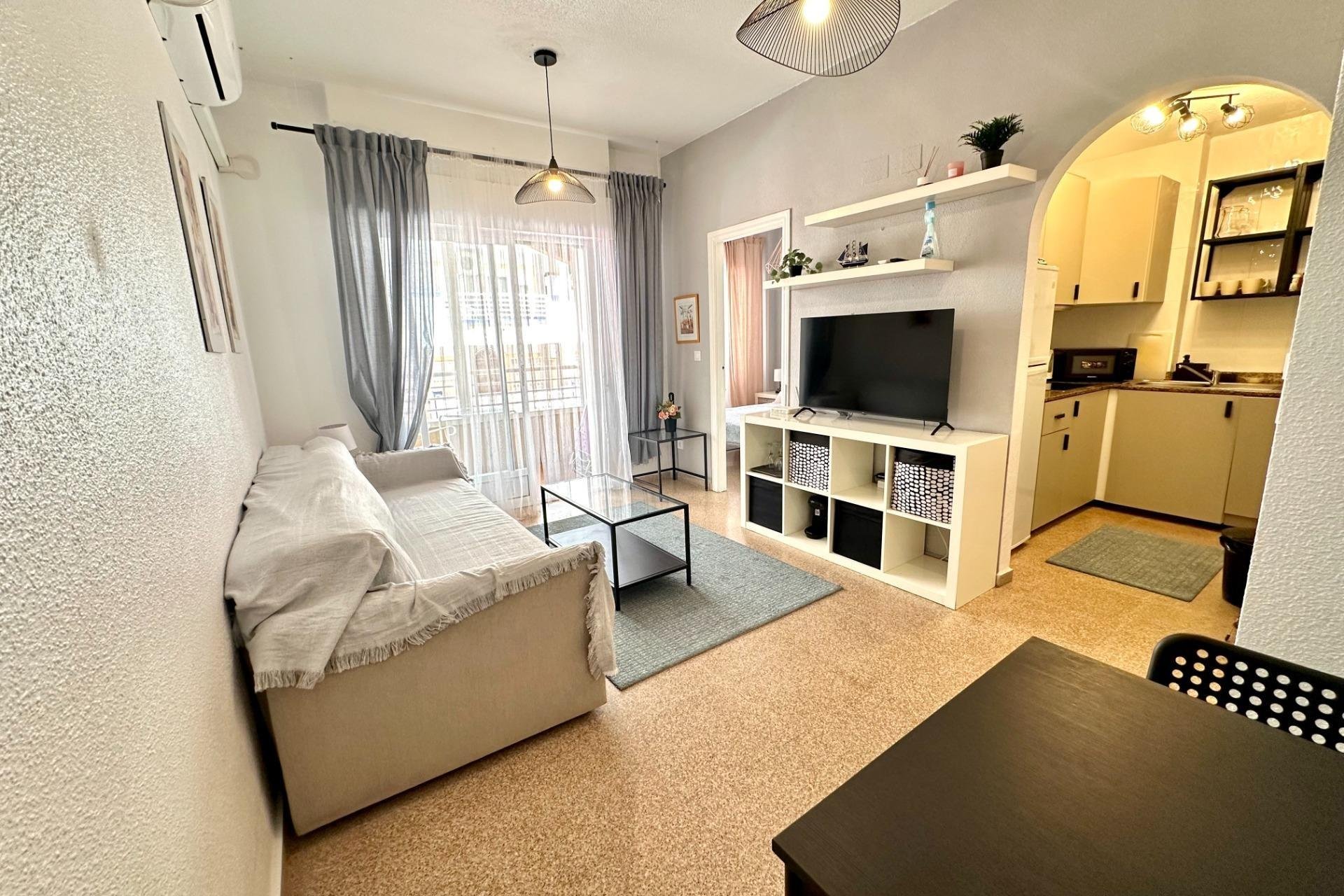 Herverkoop - Appartement / flat - Guardamar del Segura - Pueblo