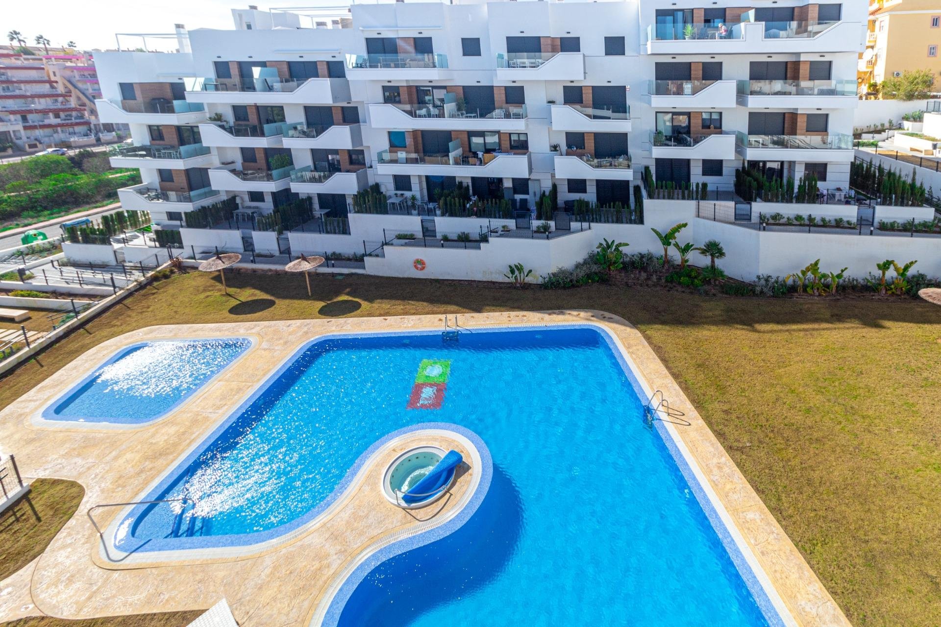 Herverkoop - Appartement / flat - Orihuela Costa - Las Filipinas