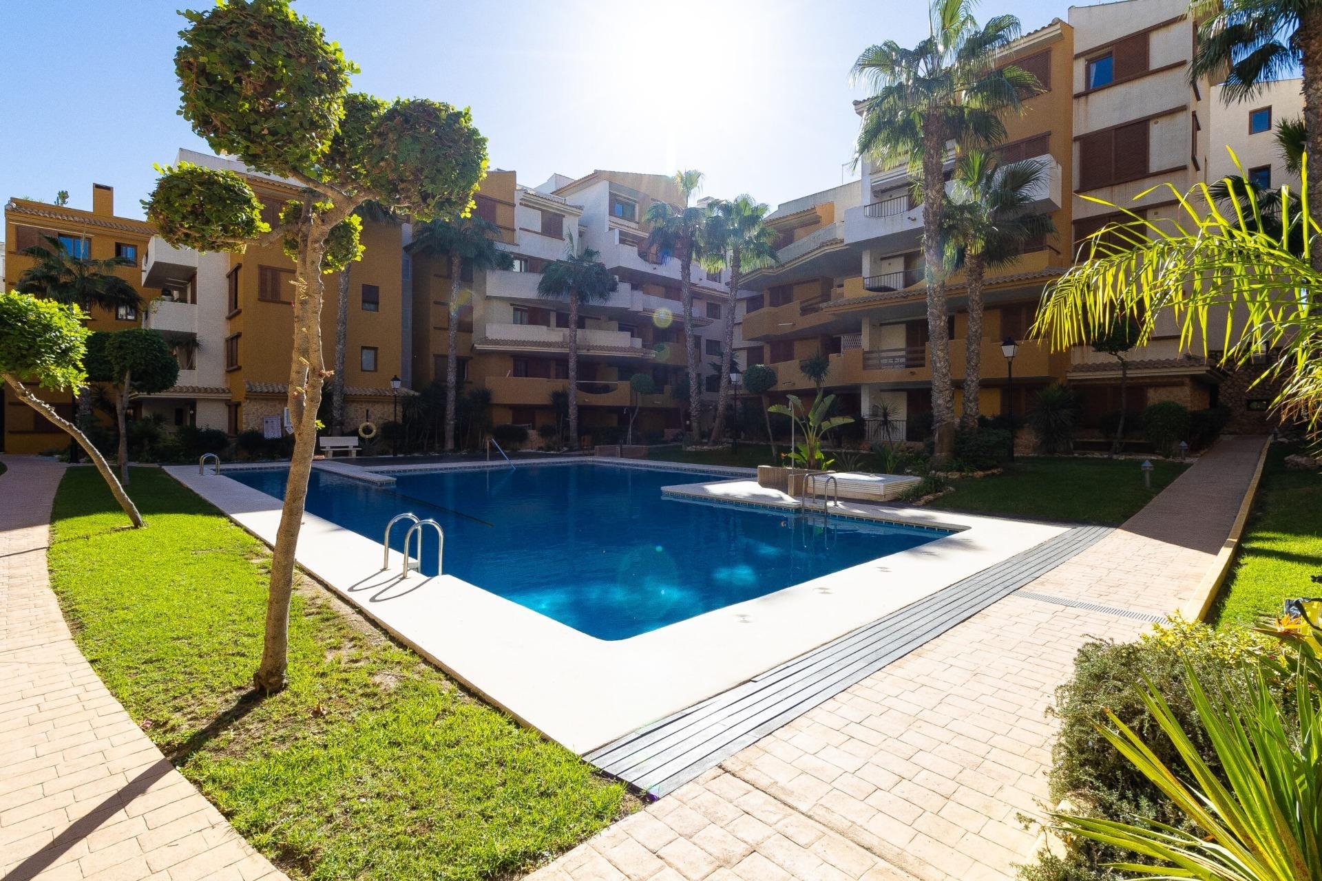 Herverkoop - Appartement / flat - Orihuela Costa - Punta Prima