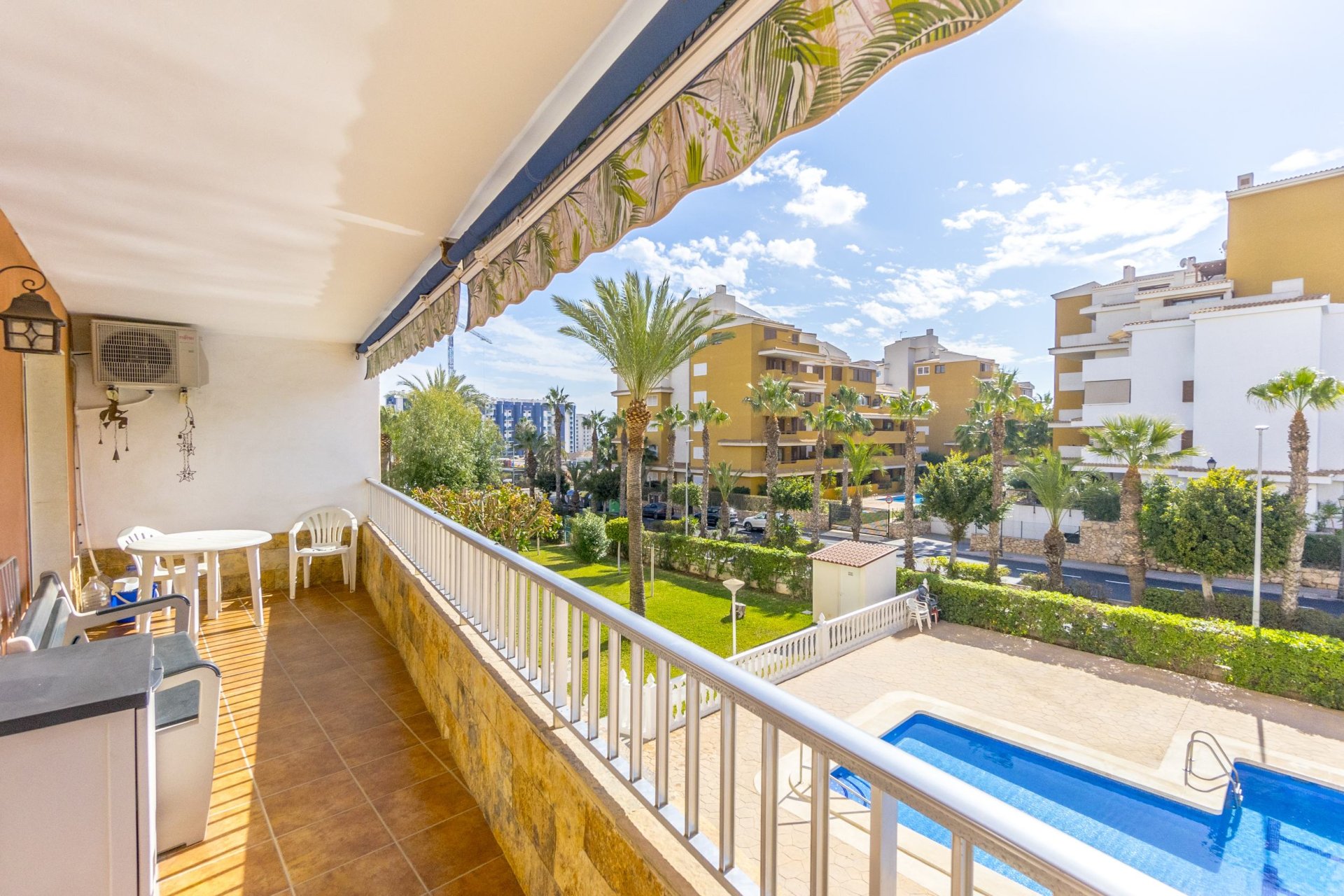 Herverkoop - Appartement / flat - Punta Prima - El Acequión