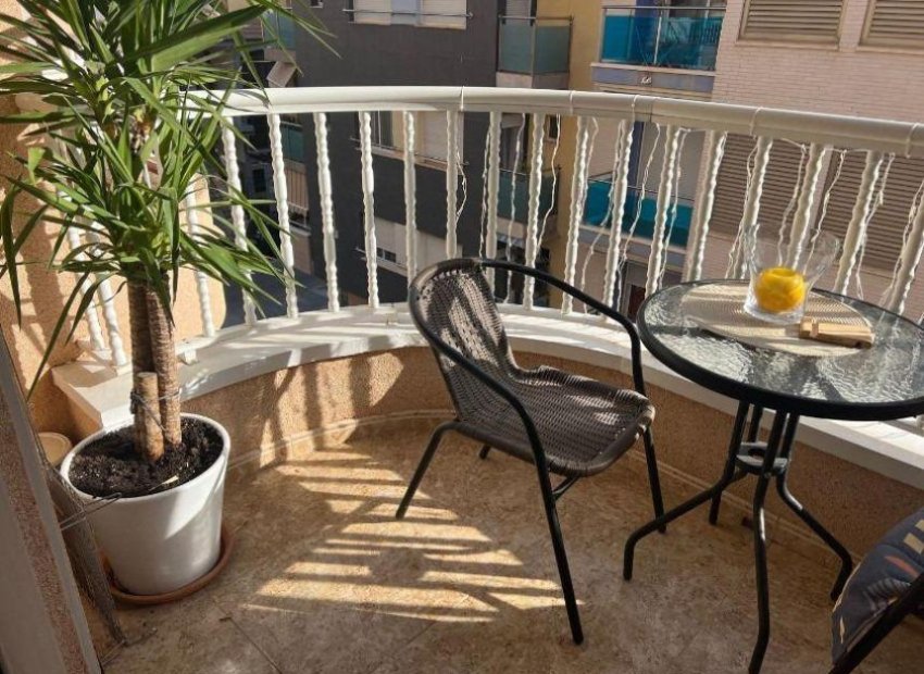 Herverkoop - Appartement / flat - Torrevieja - Acequion