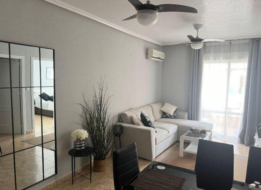 Herverkoop - Appartement / flat - Torrevieja - Acequion