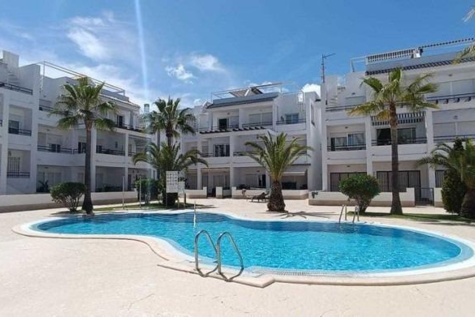 Herverkoop - Appartement / flat - Torrevieja - Acequion