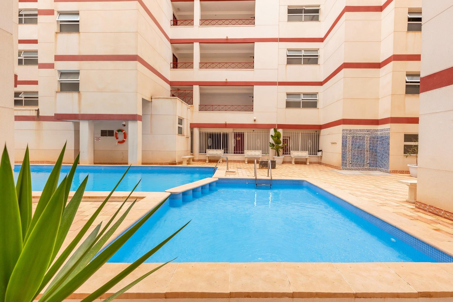 Herverkoop - Appartement / flat - Torrevieja - Center