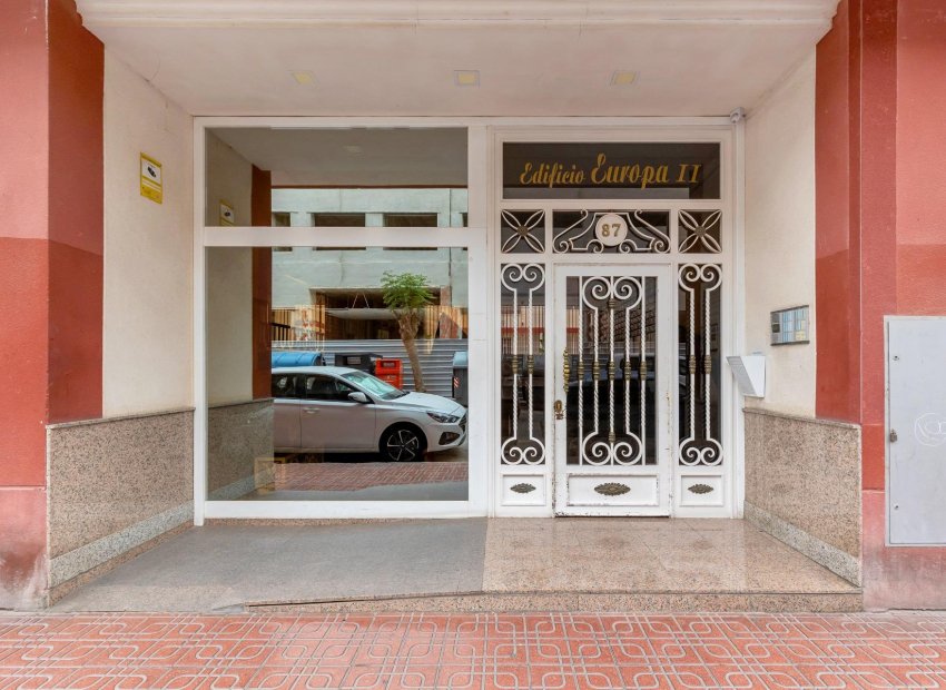 Herverkoop - Appartement / flat - Torrevieja - Center