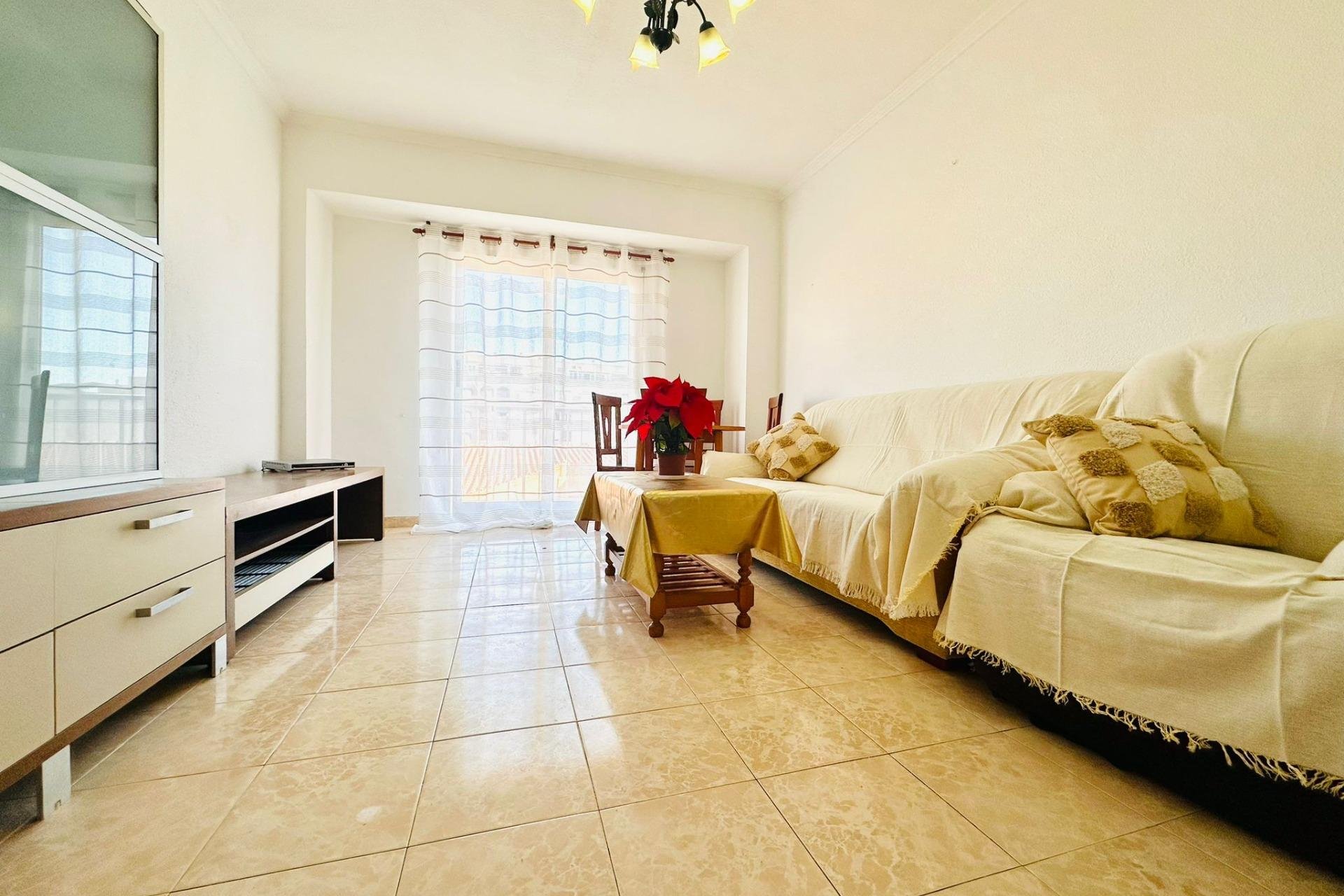 Herverkoop - Appartement / flat - Torrevieja - Center