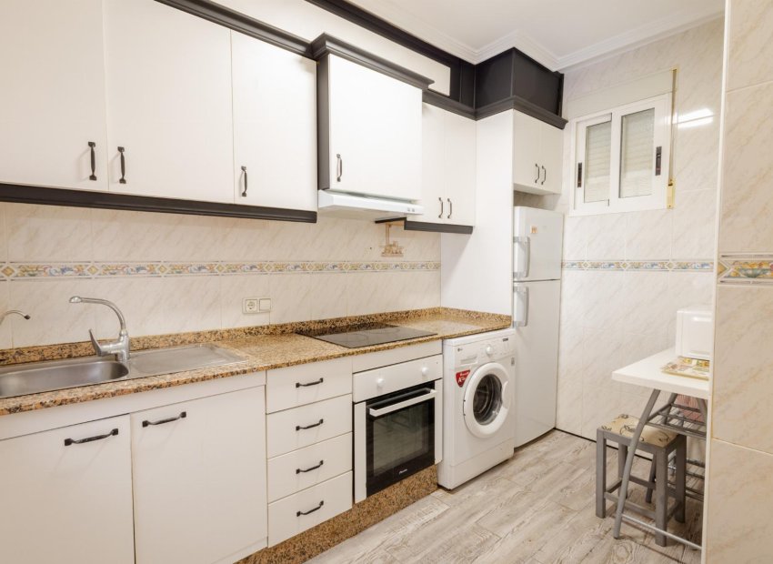 Herverkoop - Appartement / flat - Torrevieja - Center