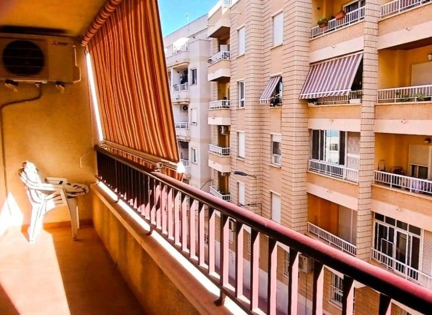 Herverkoop - Appartement / flat - Torrevieja - Center