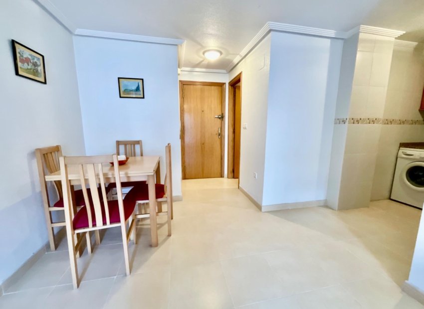 Herverkoop - Appartement / flat - Torrevieja - Center