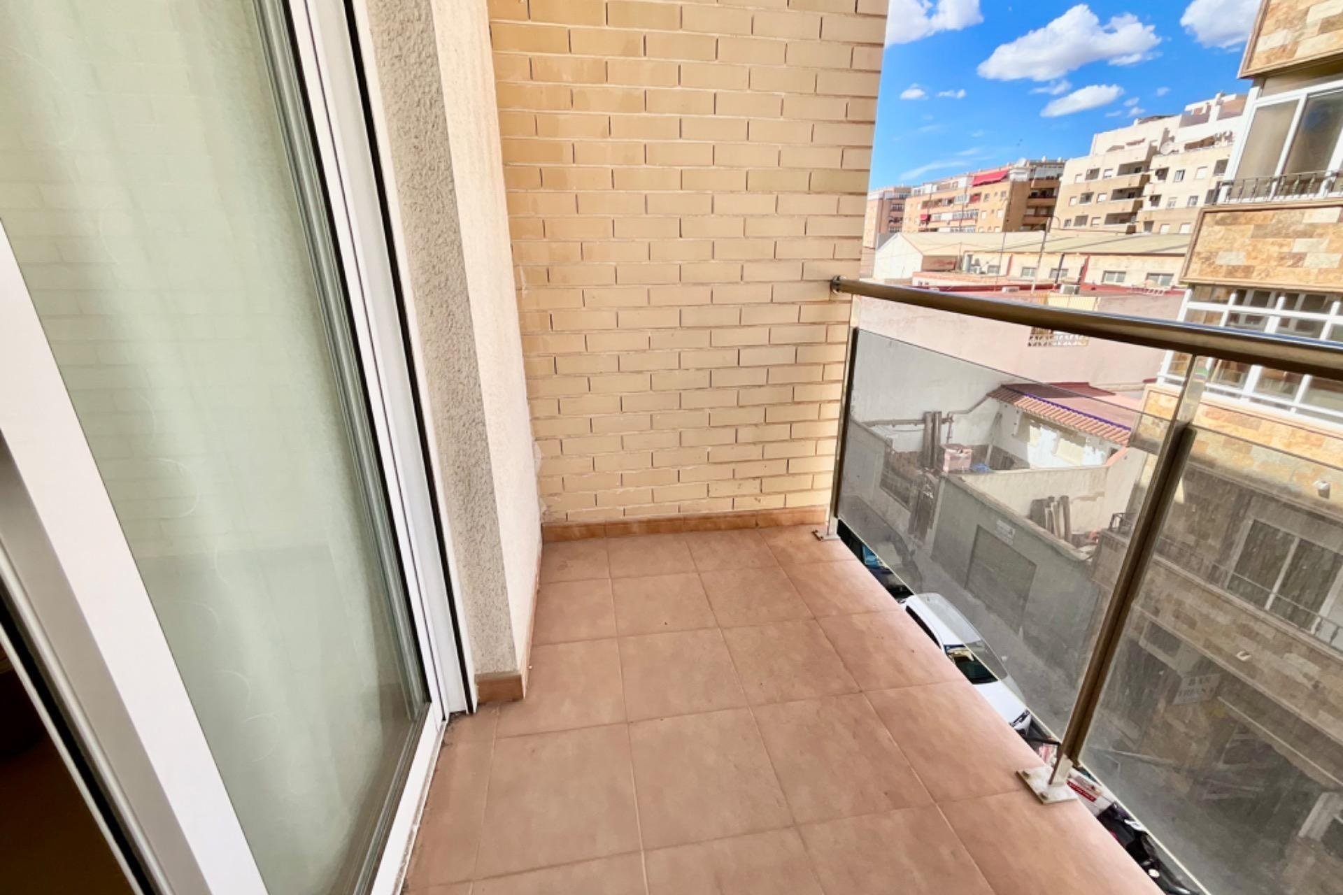 Herverkoop - Appartement / flat - Torrevieja - Center