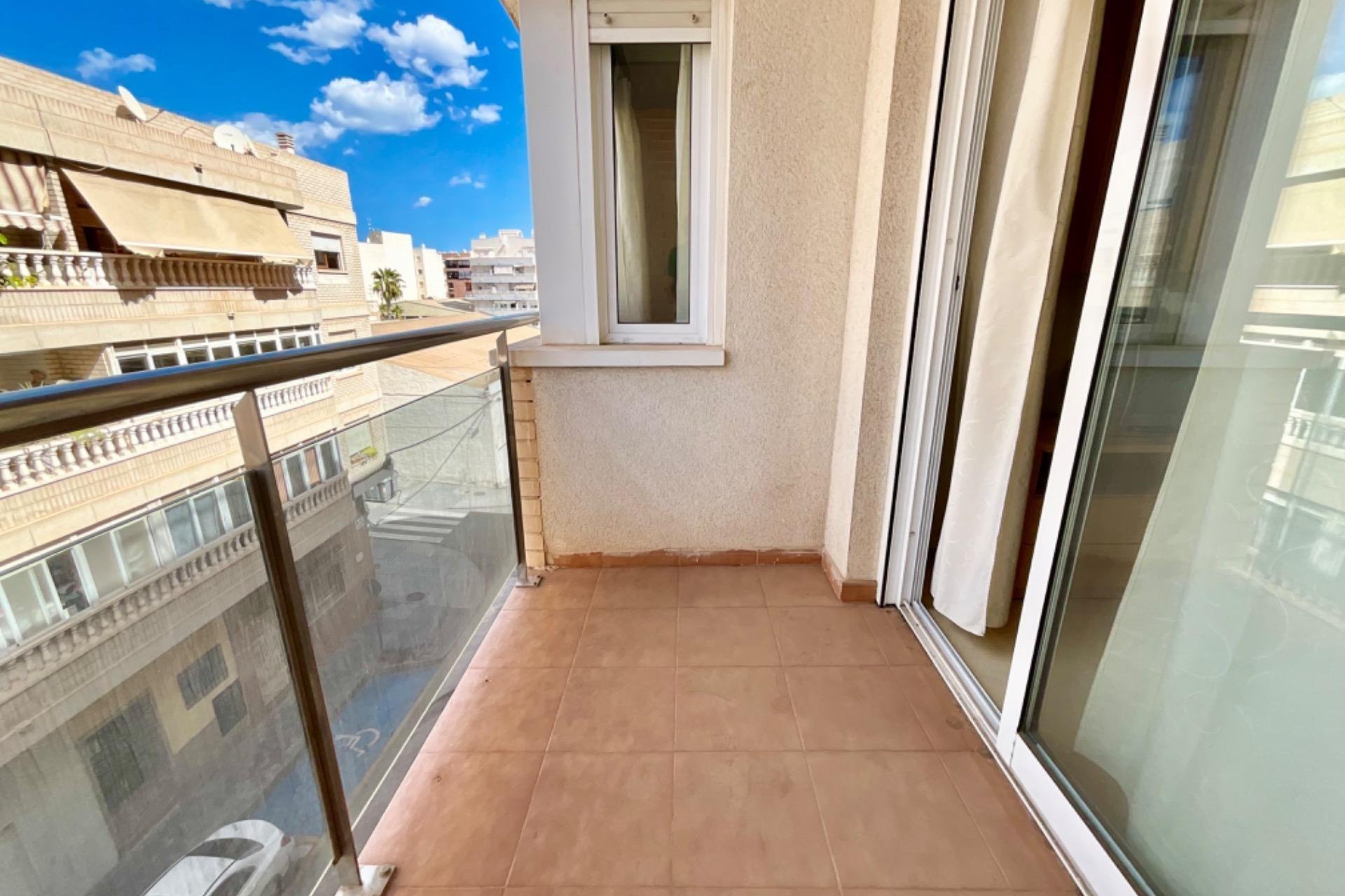 Herverkoop - Appartement / flat - Torrevieja - Center