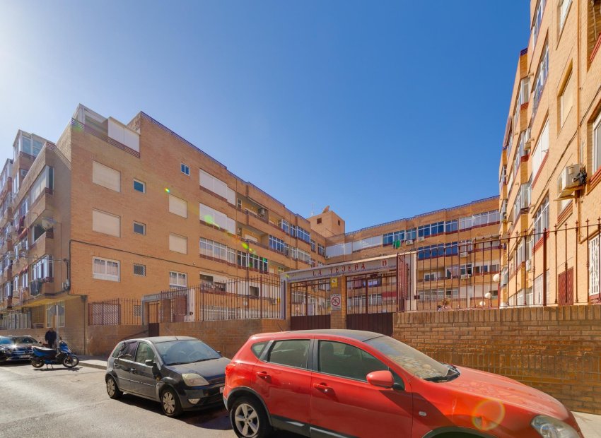 Herverkoop - Appartement / flat - Torrevieja - Center