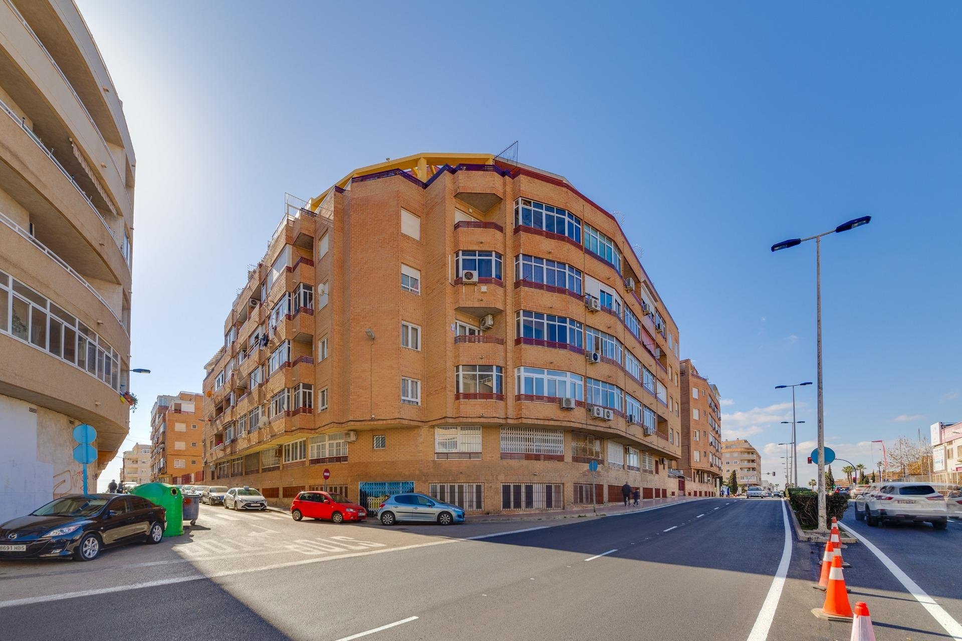 Herverkoop - Appartement / flat - Torrevieja - Center