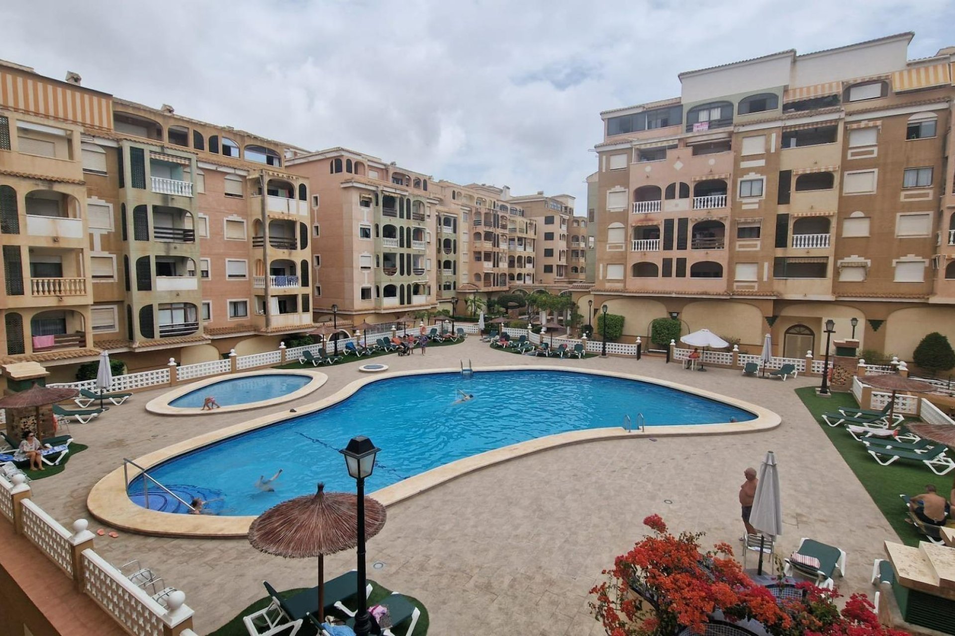 Herverkoop - Appartement / flat - Torrevieja - Center