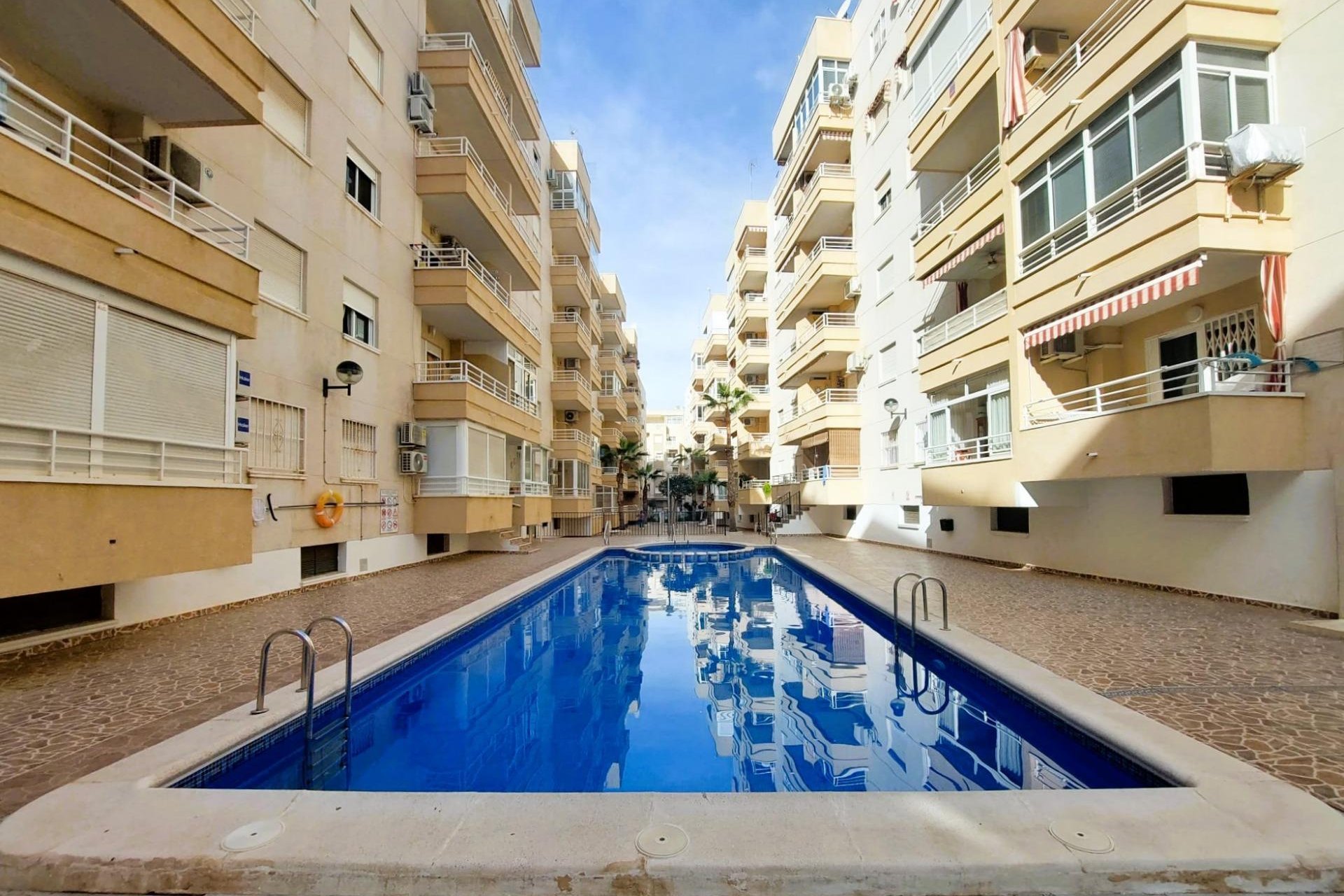 Herverkoop - Appartement / flat - Torrevieja - Center