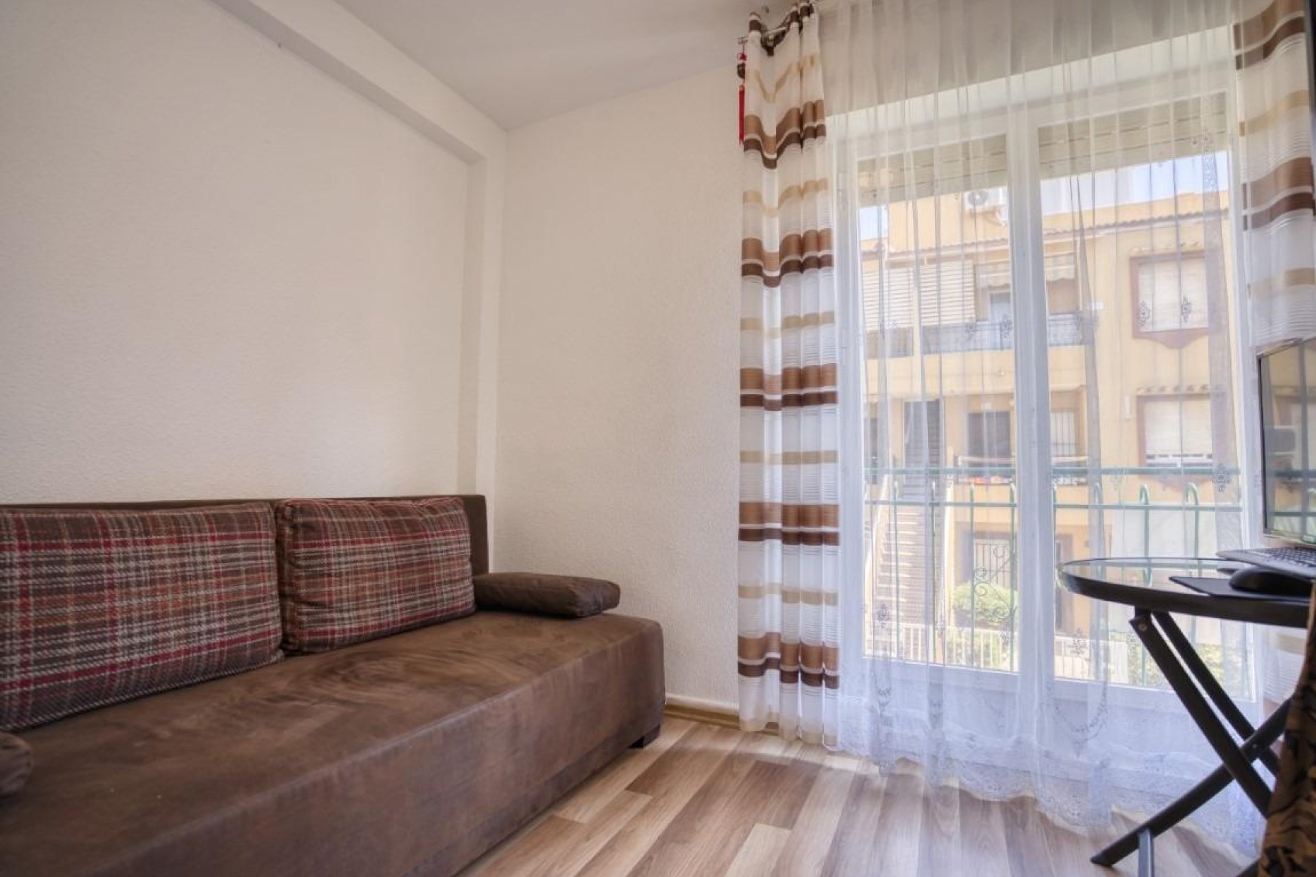 Herverkoop - Appartement / flat - Torrevieja - Eliseos playa