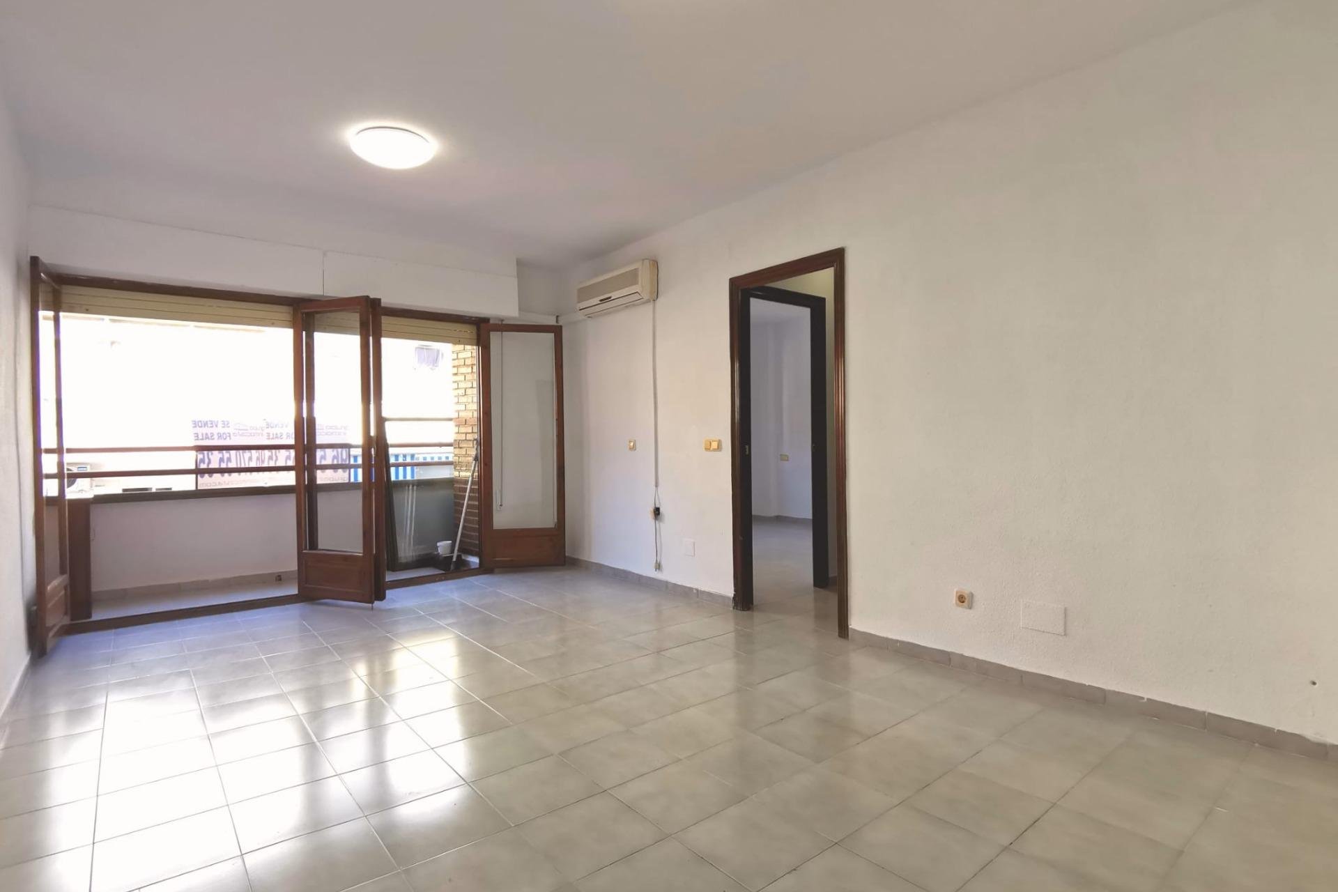 Herverkoop - Appartement / flat - Torrevieja - Estacion de autobuses