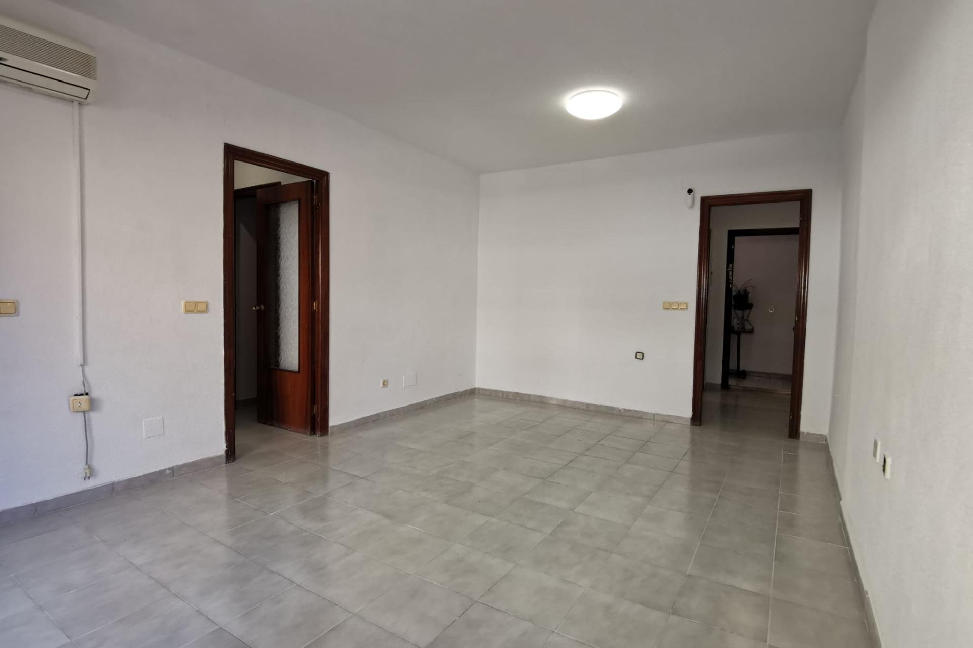 Herverkoop - Appartement / flat - Torrevieja - Estacion de autobuses