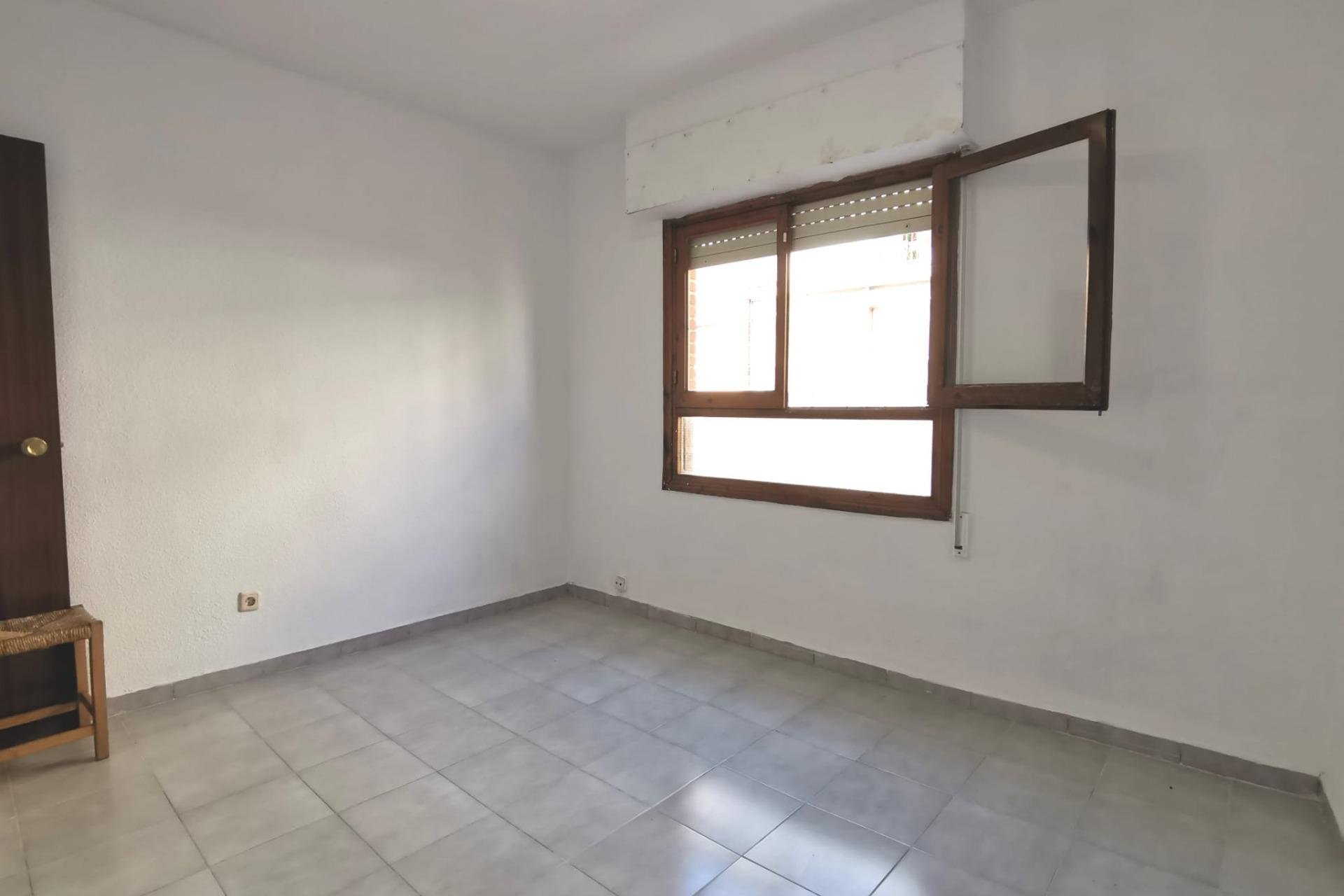 Herverkoop - Appartement / flat - Torrevieja - Estacion de autobuses