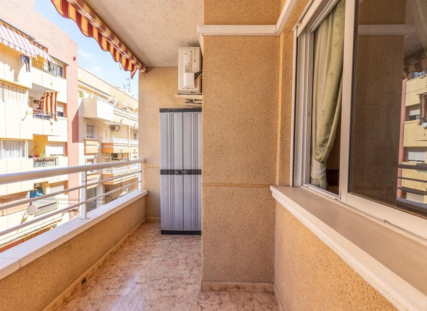 Herverkoop - Appartement / flat - Torrevieja - Estacion de autobuses