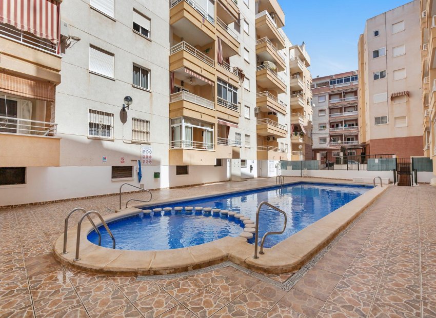 Herverkoop - Appartement / flat - Torrevieja - Estacion de autobuses