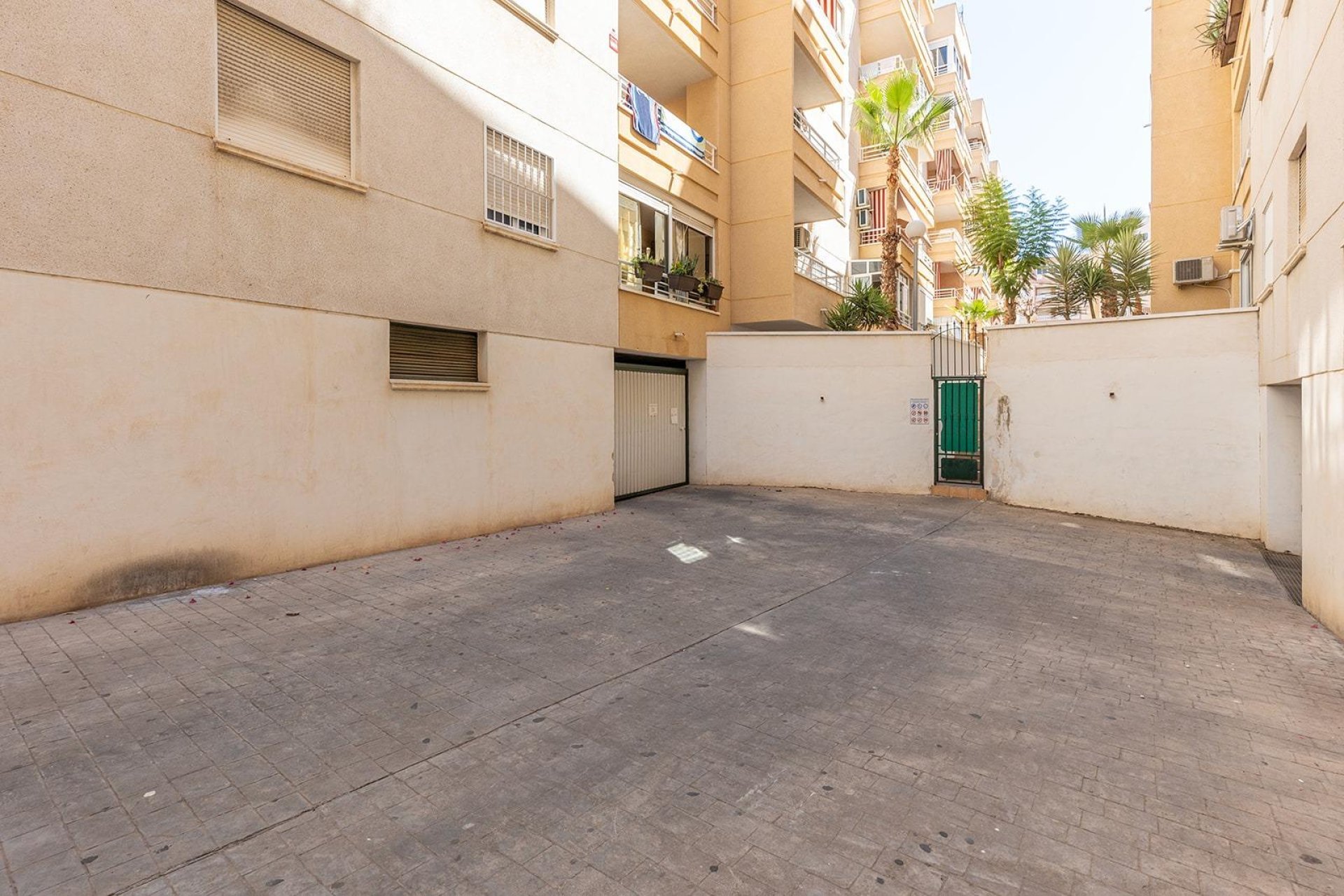 Herverkoop - Appartement / flat - Torrevieja - Estacion de autobuses