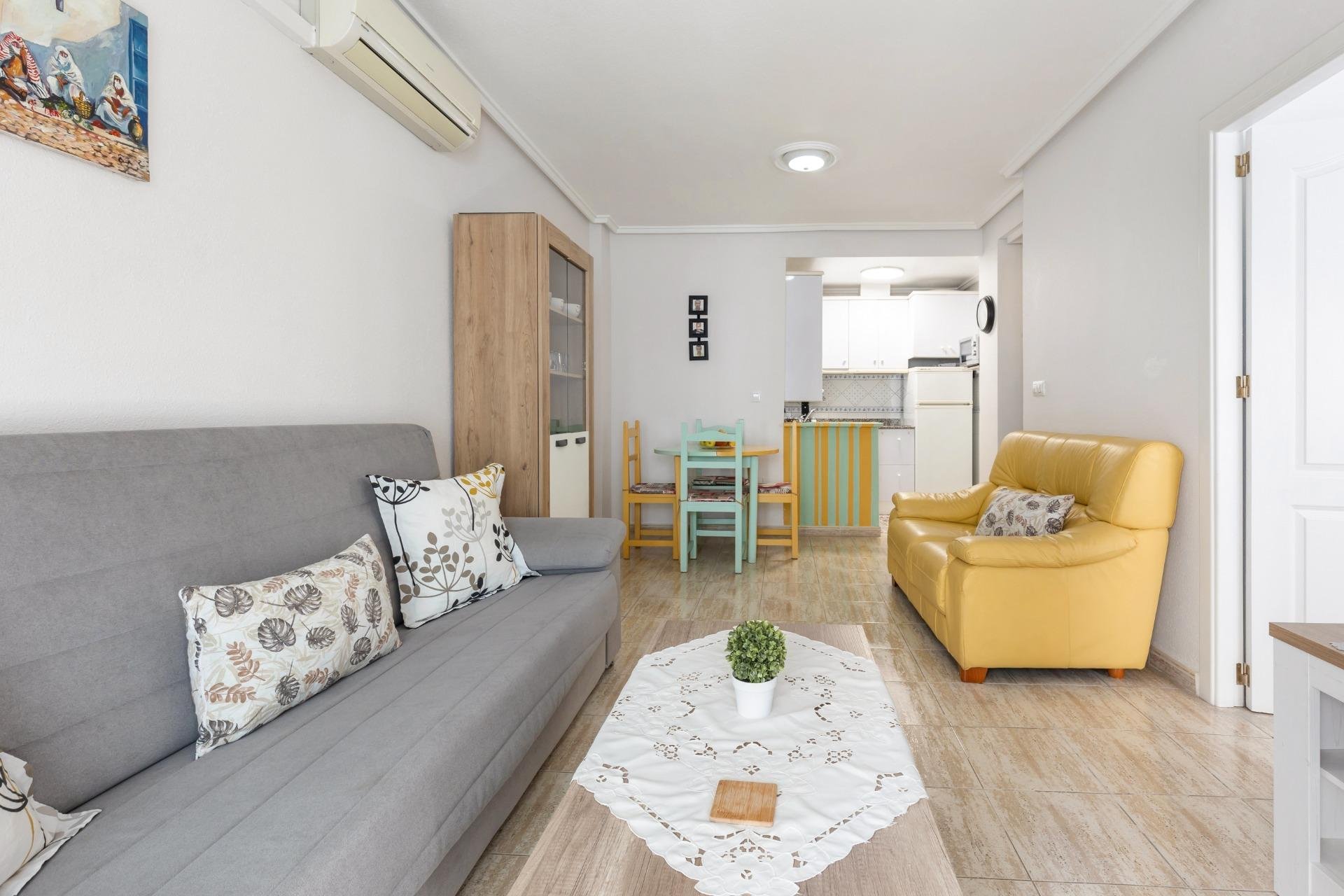 Herverkoop - Appartement / flat - Torrevieja - Estacion de autobuses