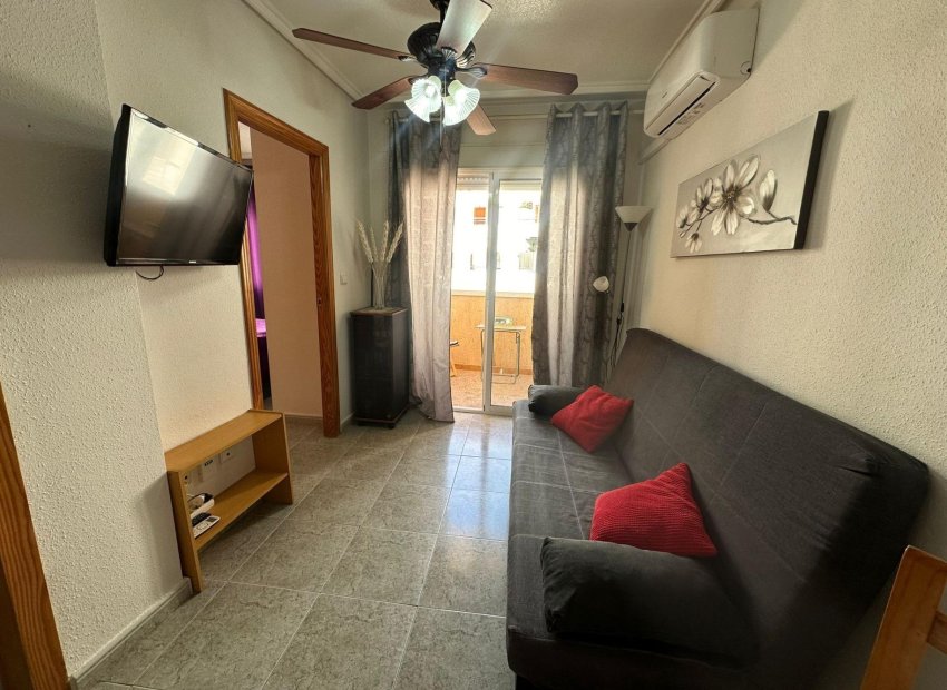 Herverkoop - Appartement / flat - Torrevieja - Estacion de autobuses