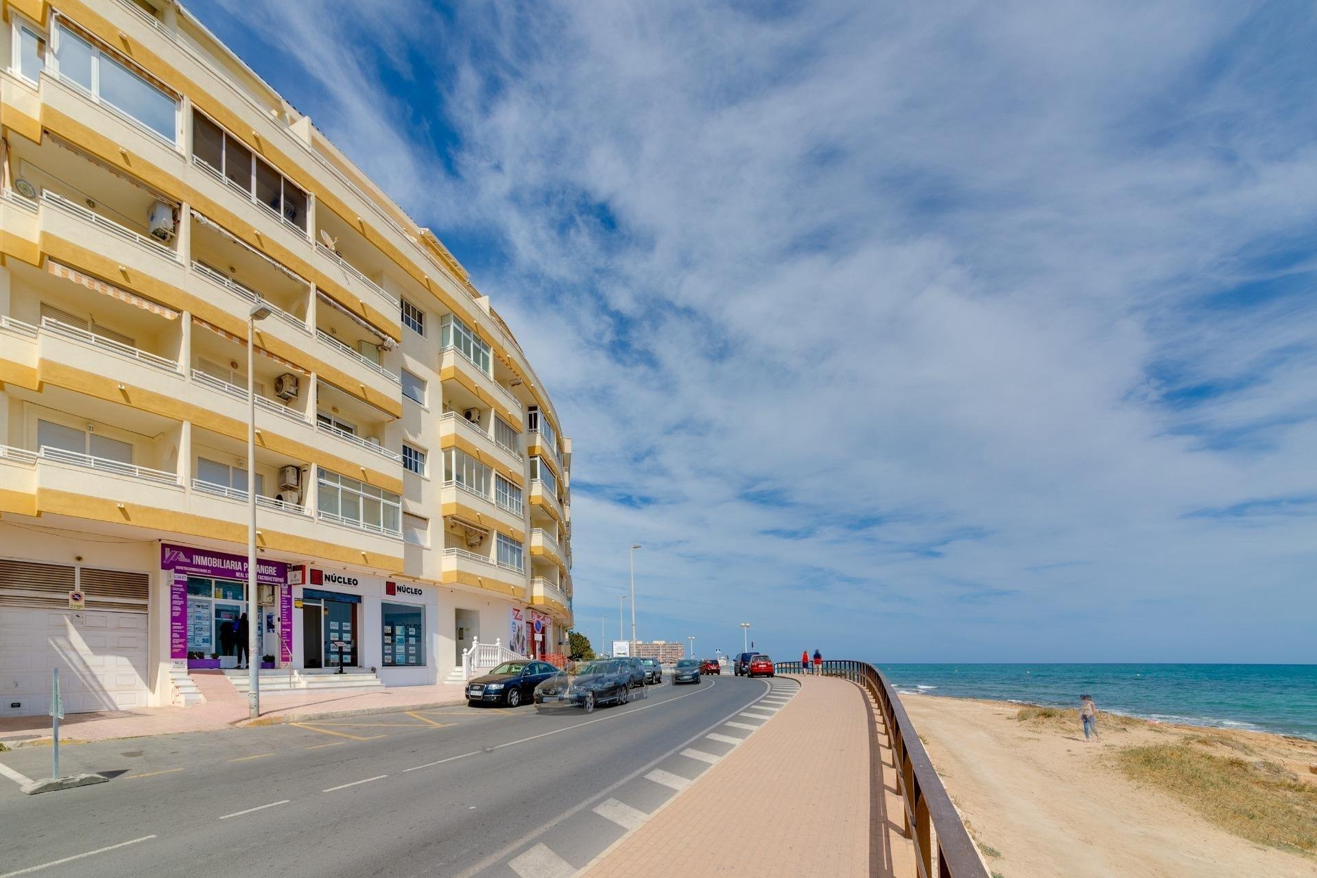 Herverkoop - Appartement / flat - Torrevieja - Estacion de autobuses