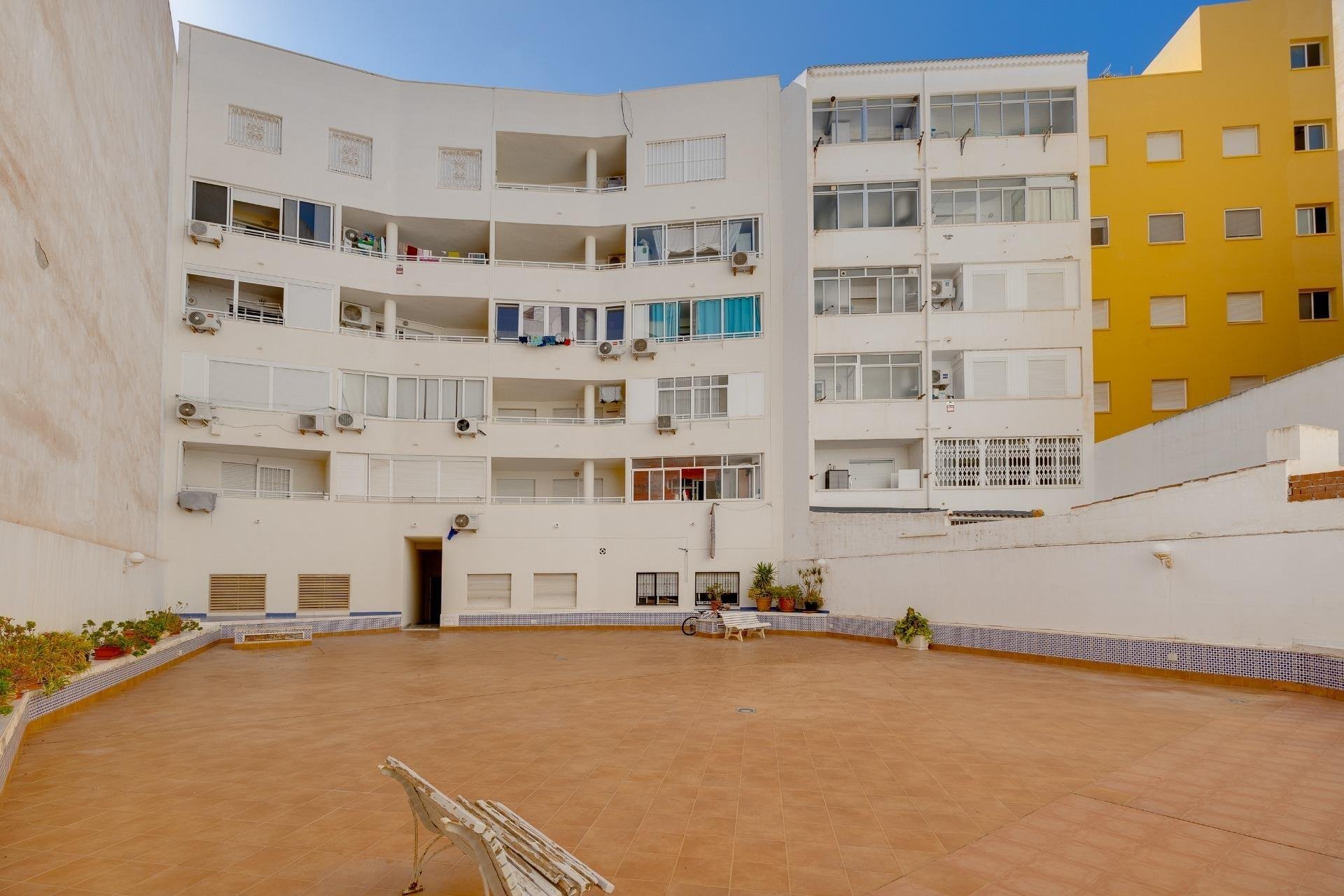 Herverkoop - Appartement / flat - Torrevieja - Estacion de autobuses