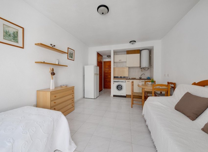 Herverkoop - Appartement / flat - Torrevieja - Estacion de autobuses