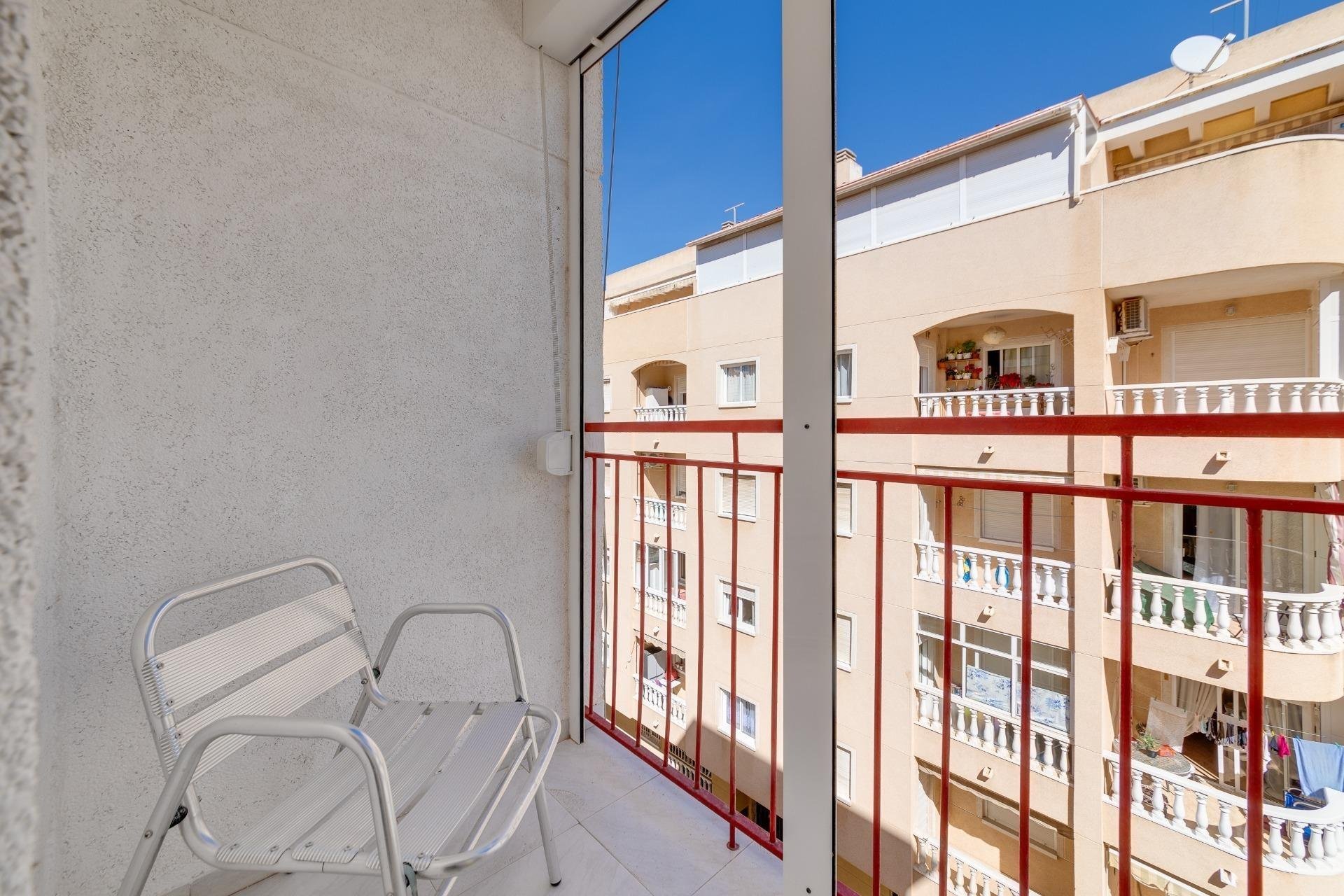 Herverkoop - Appartement / flat - Torrevieja - Estacion de autobuses