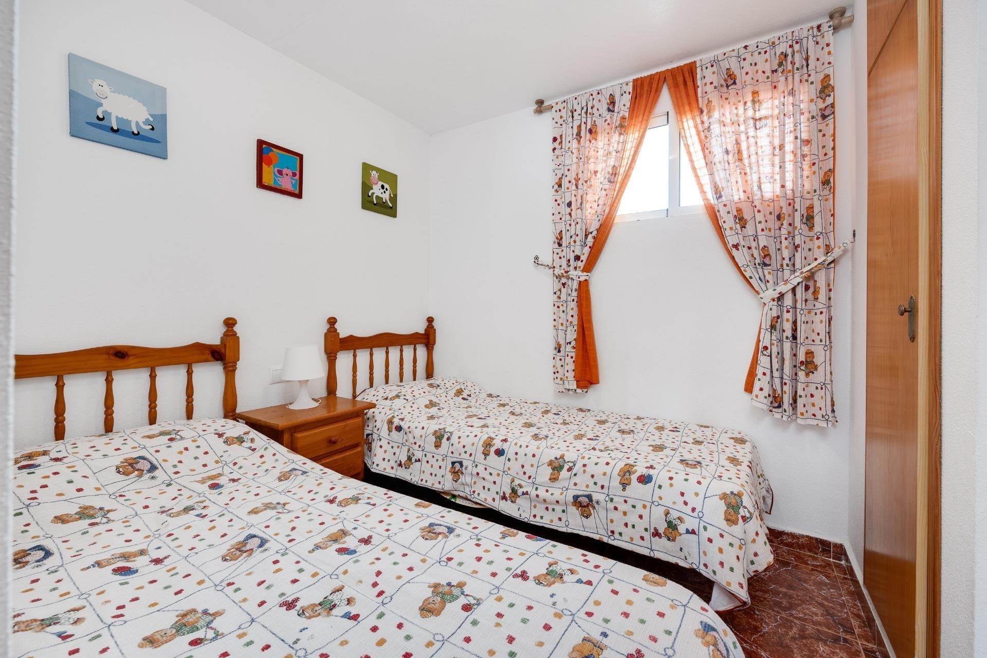 Herverkoop - Appartement / flat - Torrevieja - Estacion de autobuses