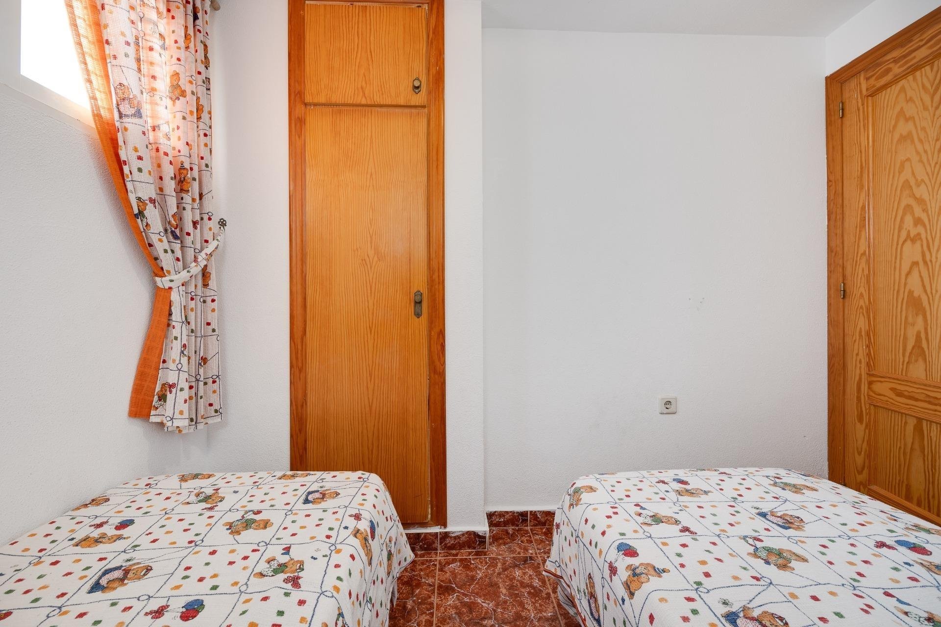 Herverkoop - Appartement / flat - Torrevieja - Estacion de autobuses