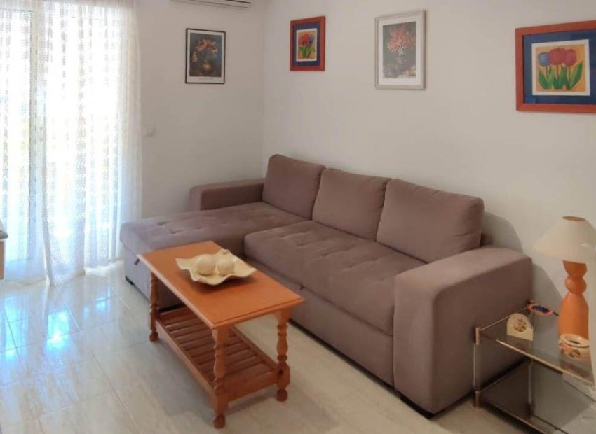 Herverkoop - Appartement / flat - Torrevieja - Estacion de autobuses