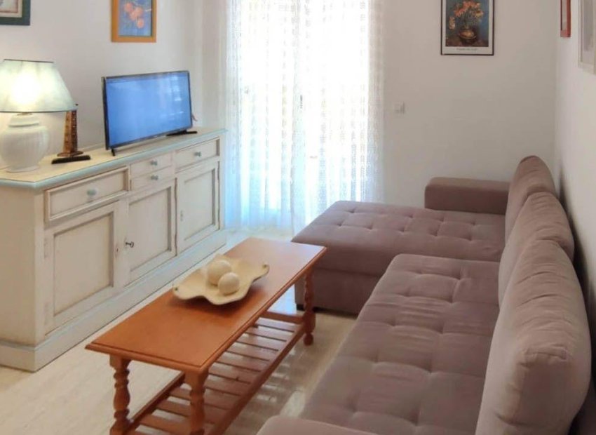 Herverkoop - Appartement / flat - Torrevieja - Estacion de autobuses