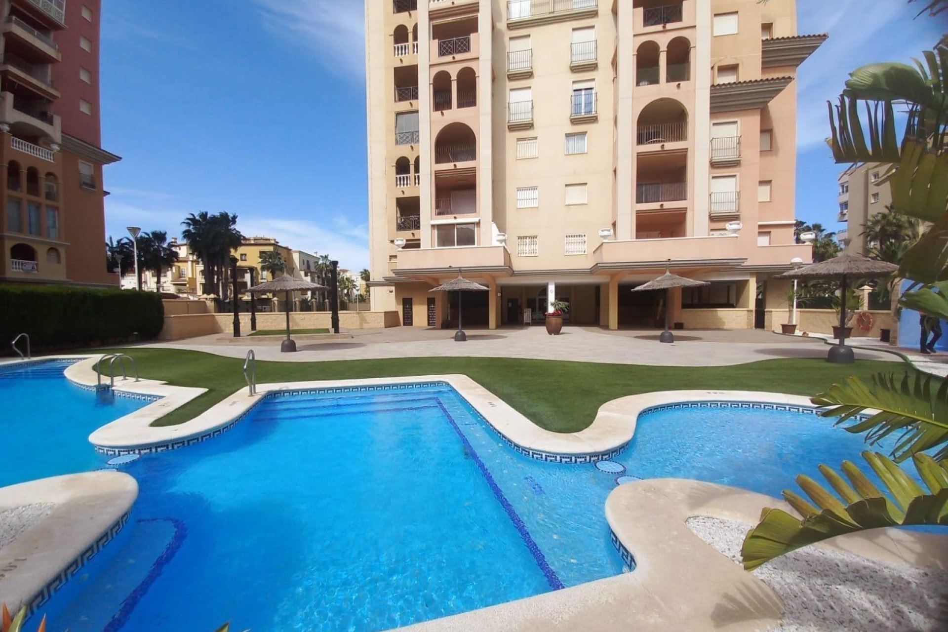 Herverkoop - Appartement / flat - Torrevieja - Habaneras