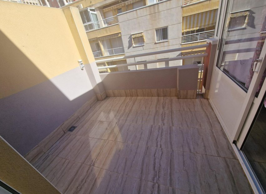 Herverkoop - Appartement / flat - Torrevieja - Habaneras