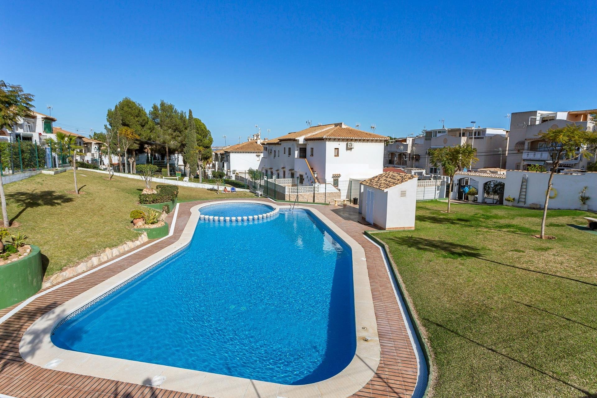 Herverkoop - Appartement / flat - Torrevieja - Lago jardin