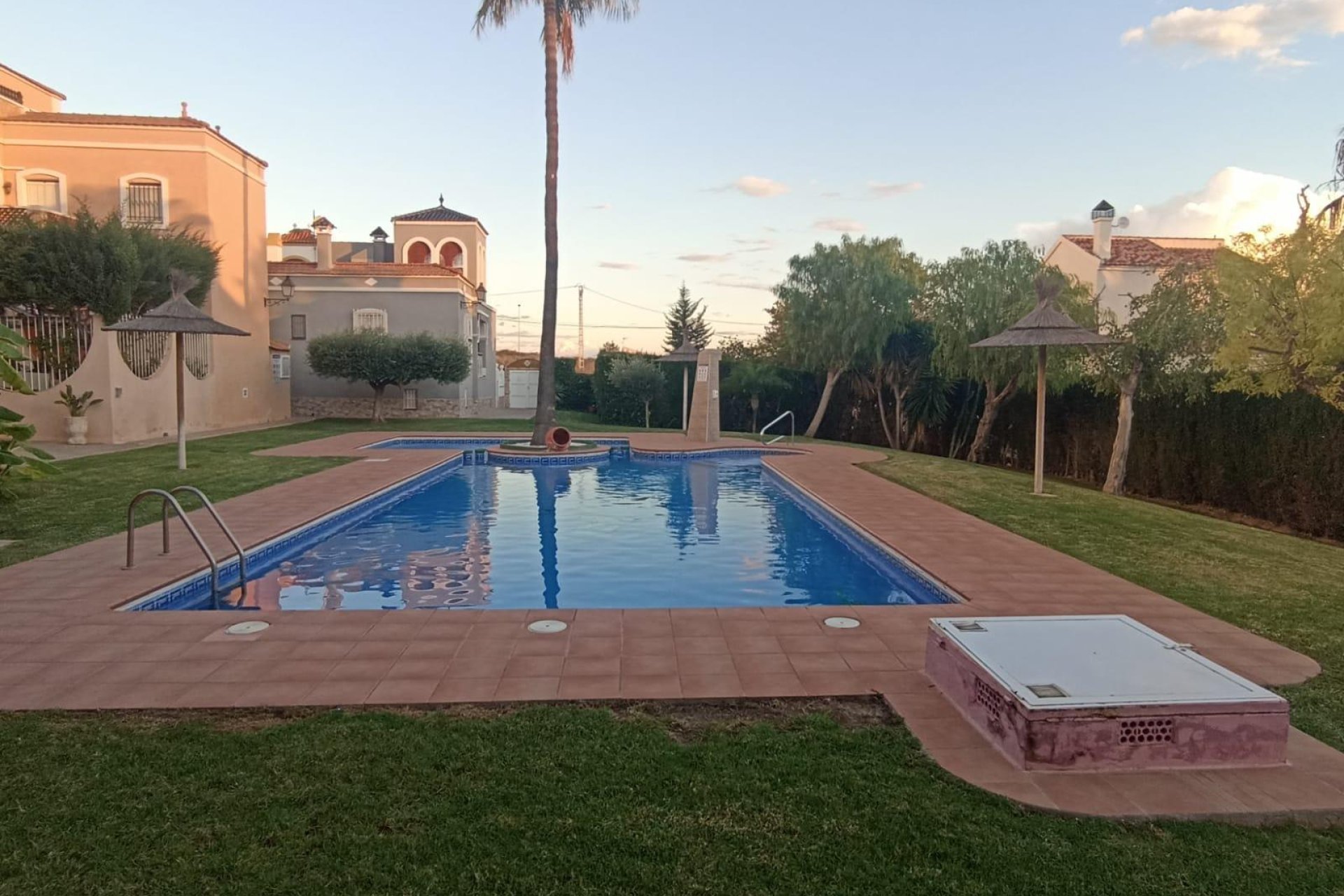 Herverkoop - Appartement / flat - Torrevieja - Las calas