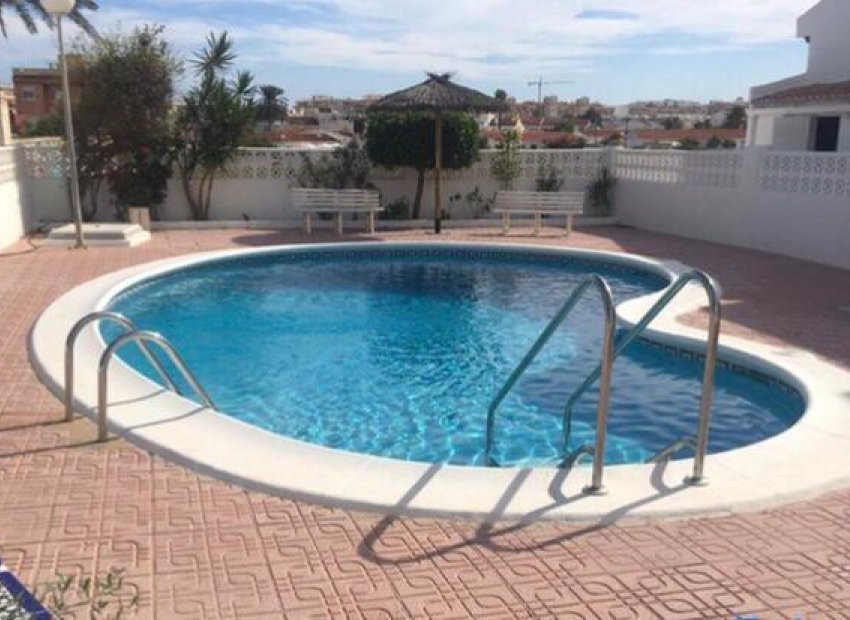 Herverkoop - Appartement / flat - Torrevieja - Los Frutales