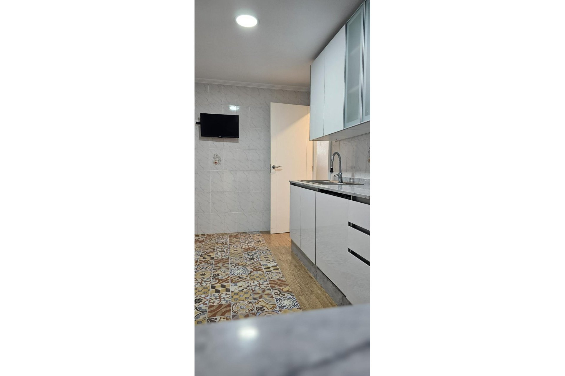 Herverkoop - Appartement / flat - Torrevieja - Paseo maritimo