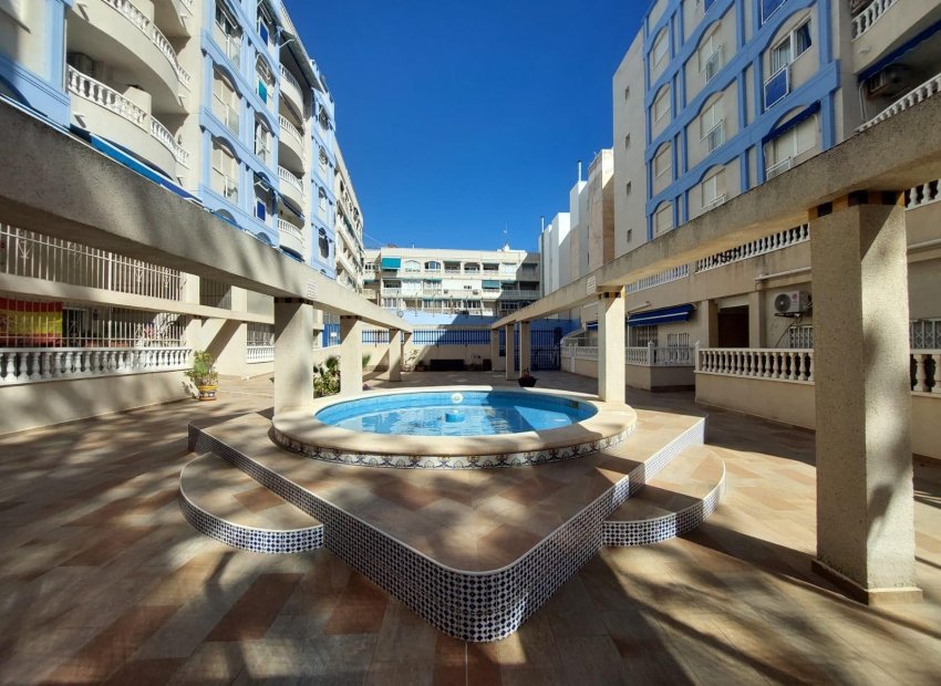 Herverkoop - Appartement / flat - Torrevieja - Playa de los Locos