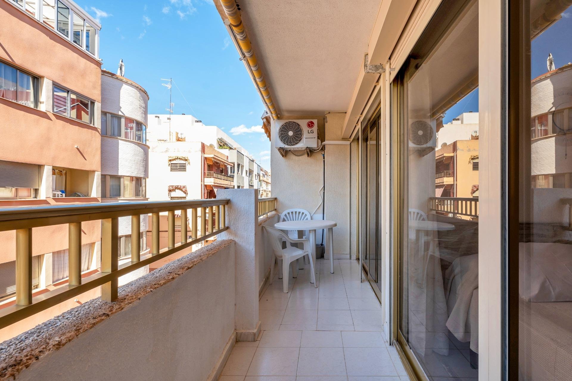 Herverkoop - Appartement / flat - Torrevieja - Playa de los locos